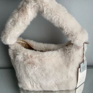 “A new day” small fur cream purse